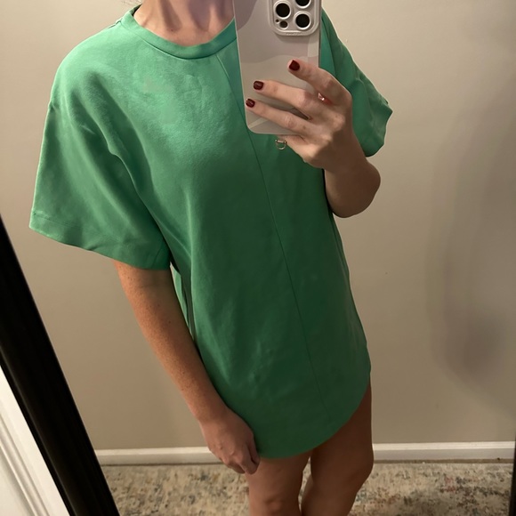 COS Long Shaped Shirt size M in color Grass - Picture 2 of 2